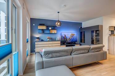 Nuovo complesso edilizio: luminoso e moderno