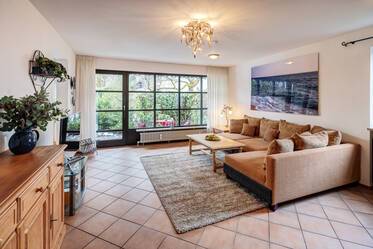 Vivere nella periferia vicino al parco Forstenrieder