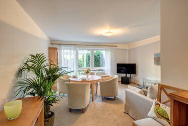 Schöne 3-Zimmer Wohnung mit Gartenanteil 