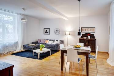 Monaco di Baviera-Neuhausen: Appartamento di 2 stanze modernamente arredato