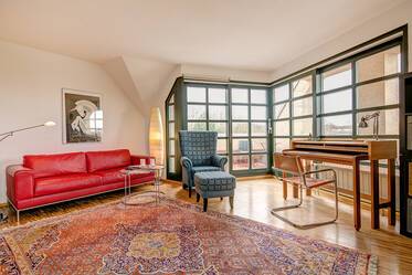 Attico con terrazzo ben arredato, a Thalkirchen