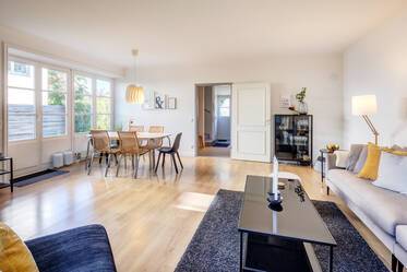Casa a schiera ben arredata, a Obermenzing