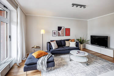Appartamento molto ben arredato, a Schwabing