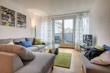 Appartamento molto ben arredato, a Schwabing