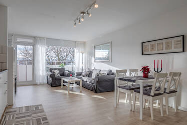 Sonniges Apartment mit Gemeinschaftspool- und Sauna