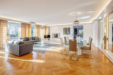 Casa indipendente arredamento premium, a Obermenzing