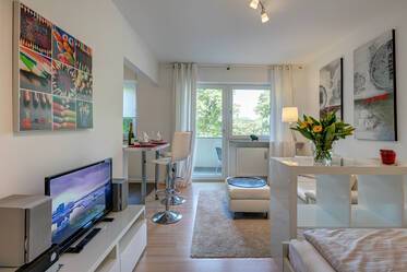 Appartamento molto ben arredato, a Schwabing