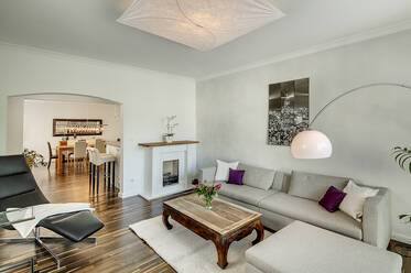 Appartamento molto ben arredato, a Schwanthalerhöhe