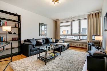 Appartamento molto ben arredato, a Hadern