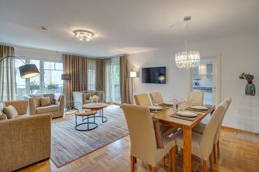 Appartamento molto ben arredato, a Schwabing