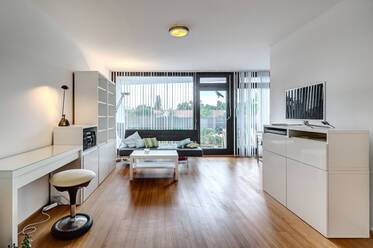 Appartamento molto ben arredato, a Schwabing