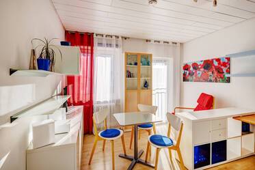 Au-Haidhausen: luminoso appartamento vicino a Rosenheimer Platz