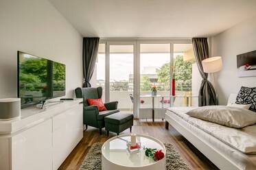 Appartamento molto ben arredato, a Schwabing