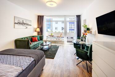 Gärtnerplatzviertel: Monolocale arredato con balcone