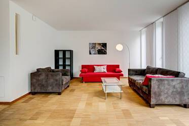 Appartamento molto ben arredato, a Unterschleißheim