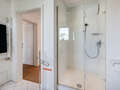 attico con terrazzo München Bogenhausen 04 bagno 10781