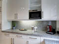 attico con terrazzo München Arabellapark 02 cucina 9024