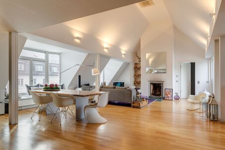 https://www.mrlodge.it/affitto/apartamento-da-4-camere-monaco-bogenhausen-10317